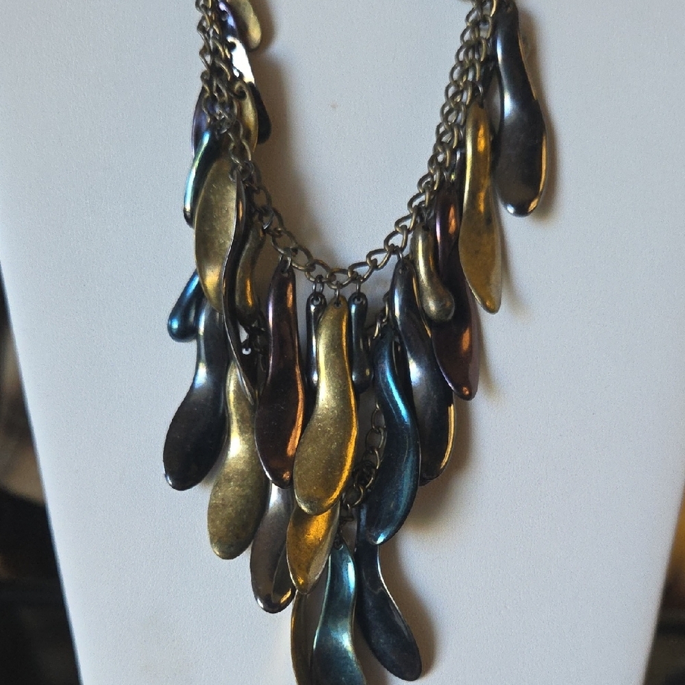 Elegant Multicolor Necklace